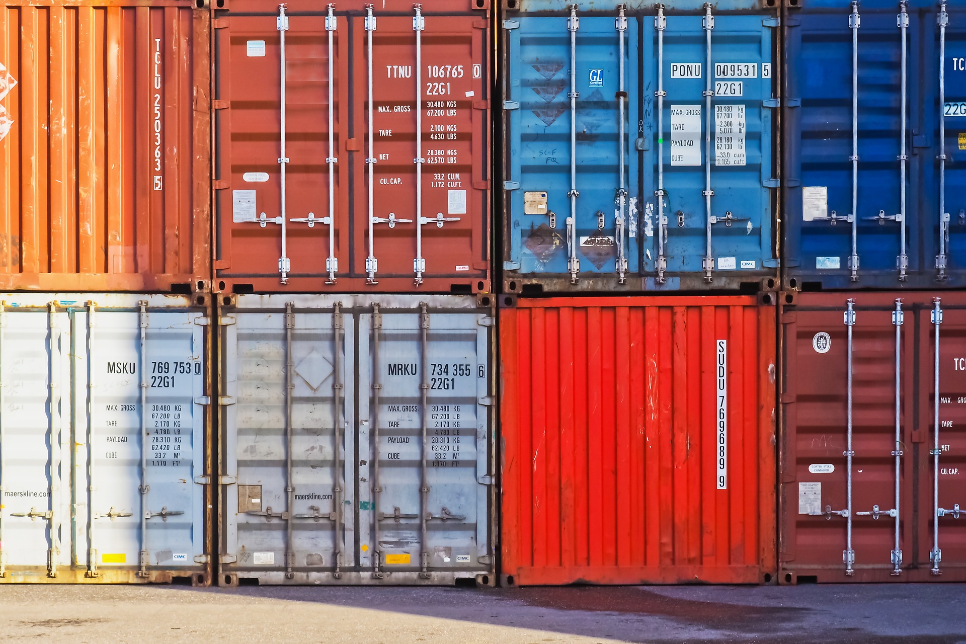 Shipping container receiving and cross docking